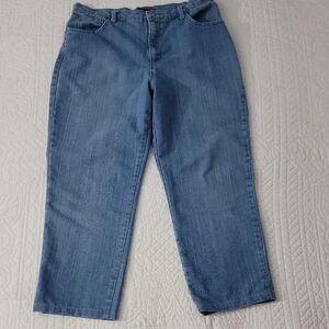 Gloria Vanderbilt Amanda Straight Leg Stretch Blue Jeans